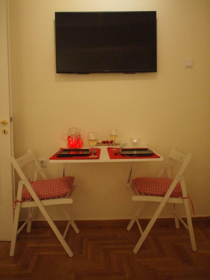 Charming Studio Posh Quartier Афины Экстерьер фото